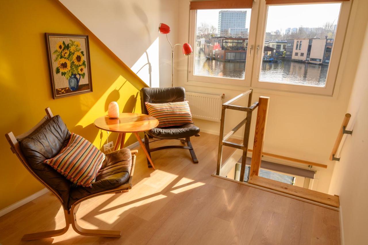 암스테르담 Houseboat Studio With Canalview And Free Bikes B&B 외부 사진